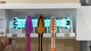 ДЕРЖАТЕЛЬ ЗУБНЫХ ЩЕТОК С УФ ДЕЗИНФЕКТОРОМ.БОКС ДЛЯ ДЕЗИНФЕКЦИИ МАСОК И БЫТОВЫХ ВЕЩЕЙ!!!