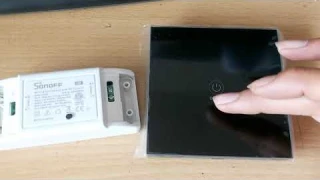 ¿Cómo sincronizo mi SONOFF RF con mi apagador RF?