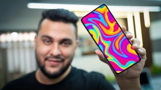 The MOST Stylish Phone! - Samsung Galaxy Z Flip 4