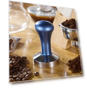 Integrated coffee press — French Press Coffee Makers