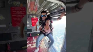 Skydiving gone wrong 😂😅 #skydiving #skydive