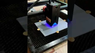 ALGOLASER Alpha 22w, nouveau venu à l'atelier et en plein test pour la review complète à venir